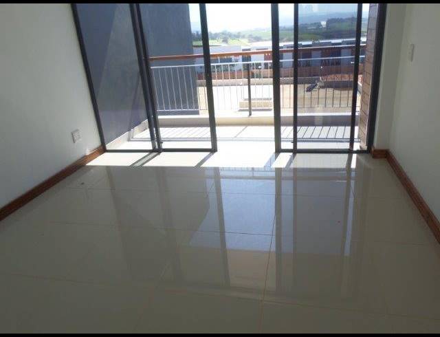 3 BEDROOM APARTMENT FOR SALE IN UMHLANGA RIDGE